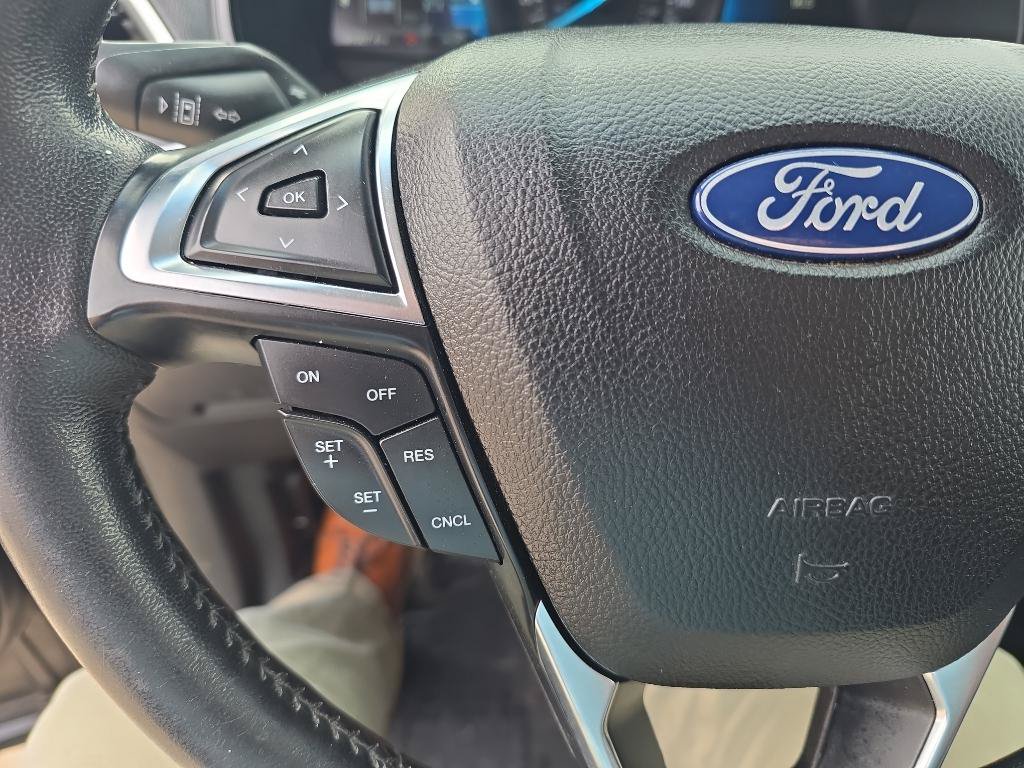 Used 2022 Ford Edge Titanium AWD/4WD image 15