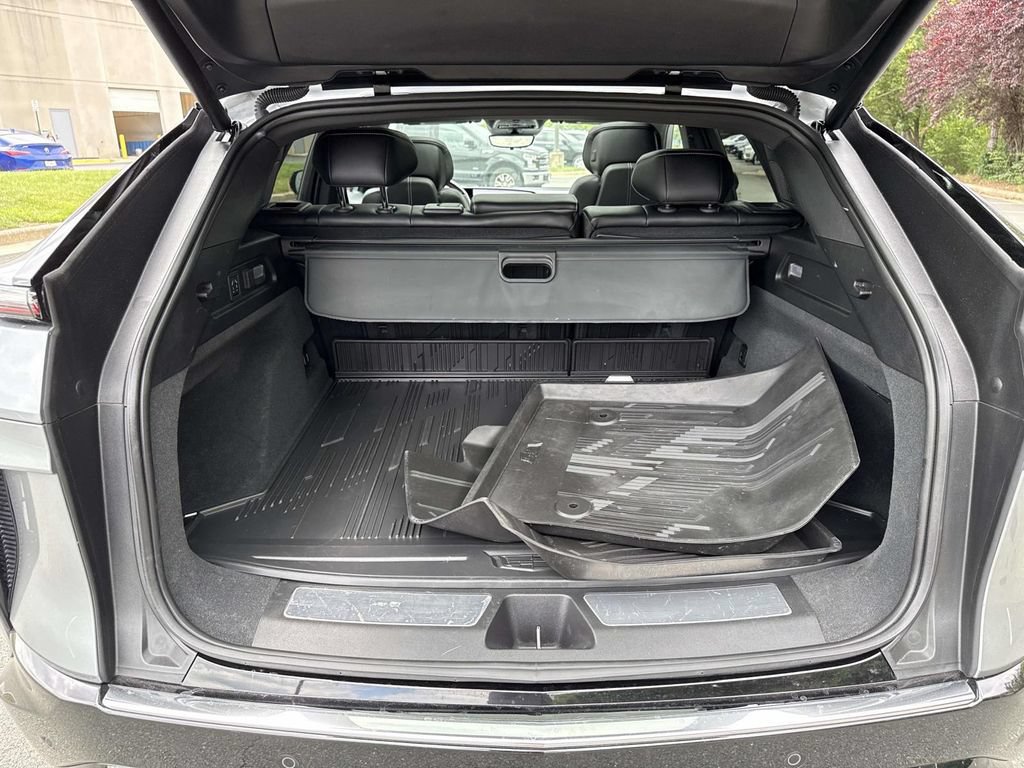 Certified 2025 Cadillac Lyriq Luxury w/ LPO, Floor Liner Package AWD/4WD image 25