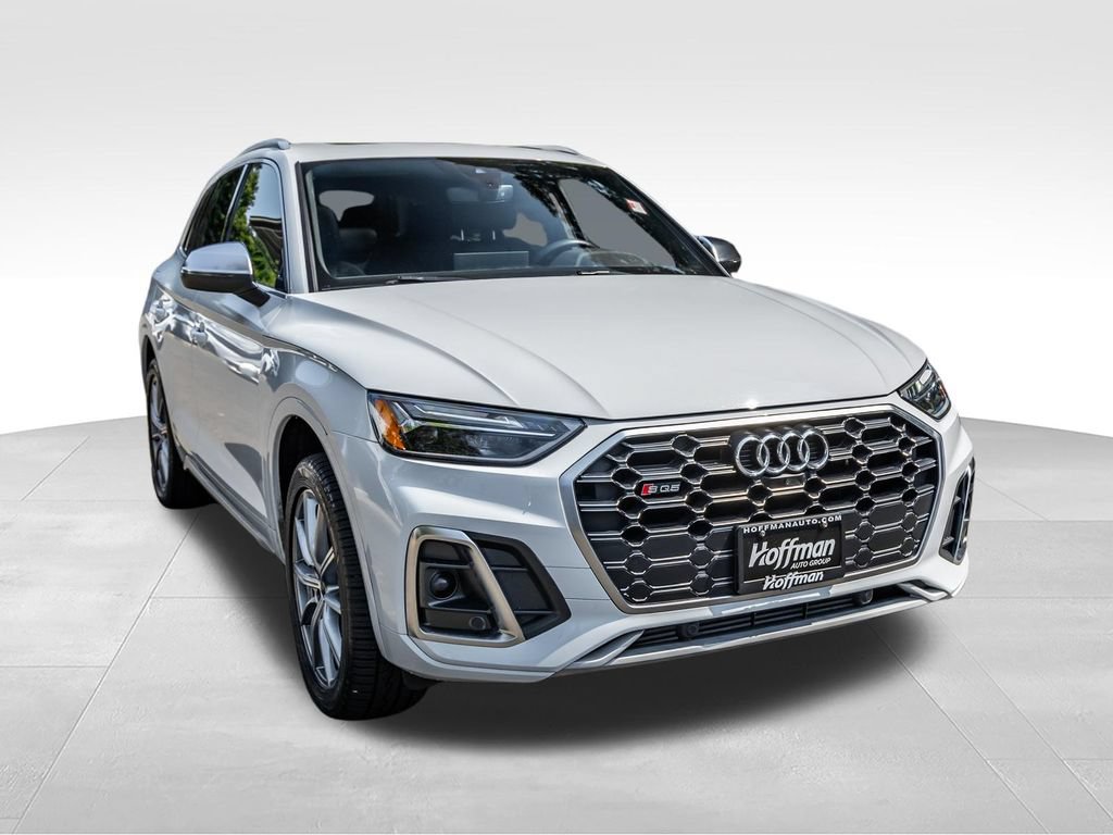 Used 2021 Audi SQ5 Premium Plus w/ Premium Plus Package AWD/4WD image 2