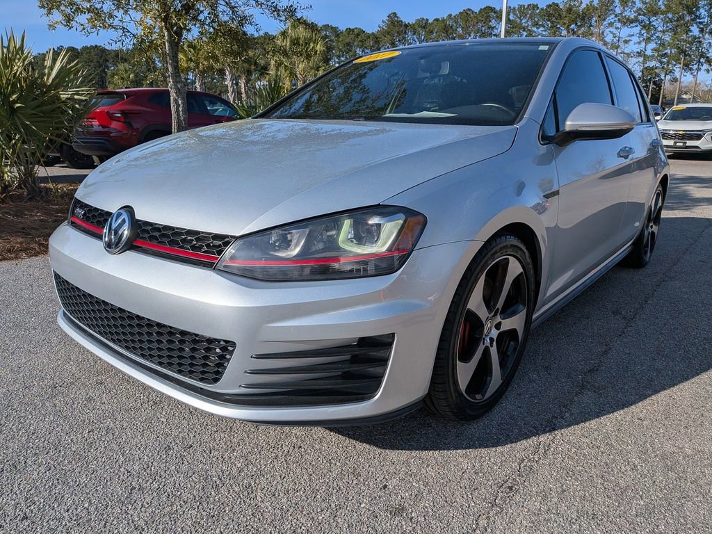 Used 2017 Volkswagen GTI SE image 8