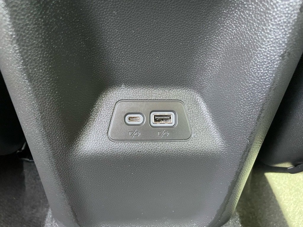 Used 2023 Buick Envision Preferred image 23