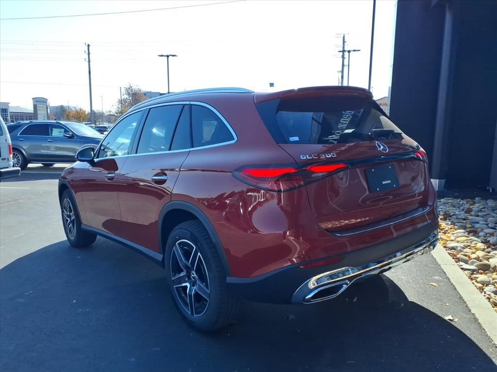 Certified 2026 Mercedes-Benz GLC 300 4MATIC image 4
