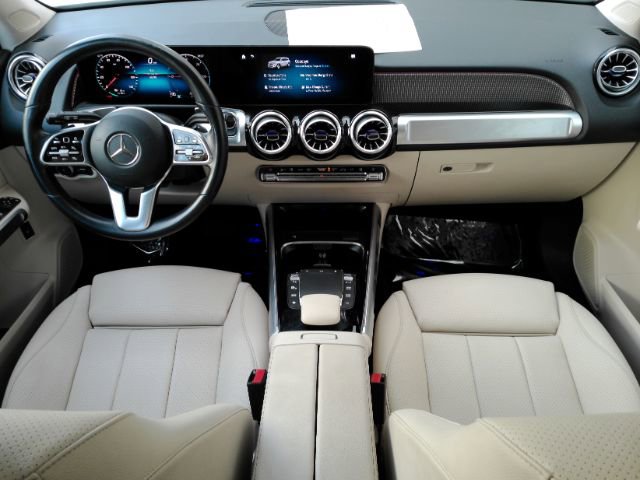 Used 2022 Mercedes-Benz EQB 300 4MATIC image 3