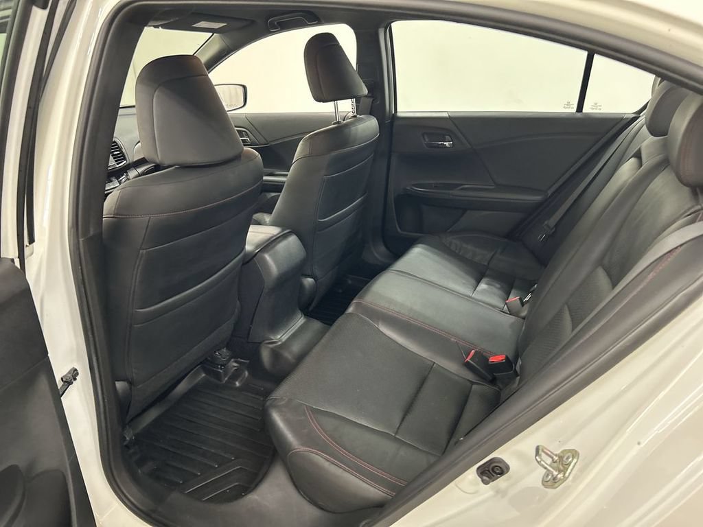 Used 2017 Honda Accord Sport Special Edition image 19