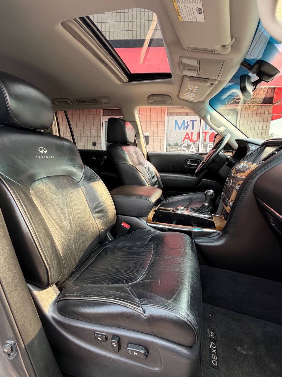 Used 2014 INFINITI QX80 4WD w/ Theater Package image 17