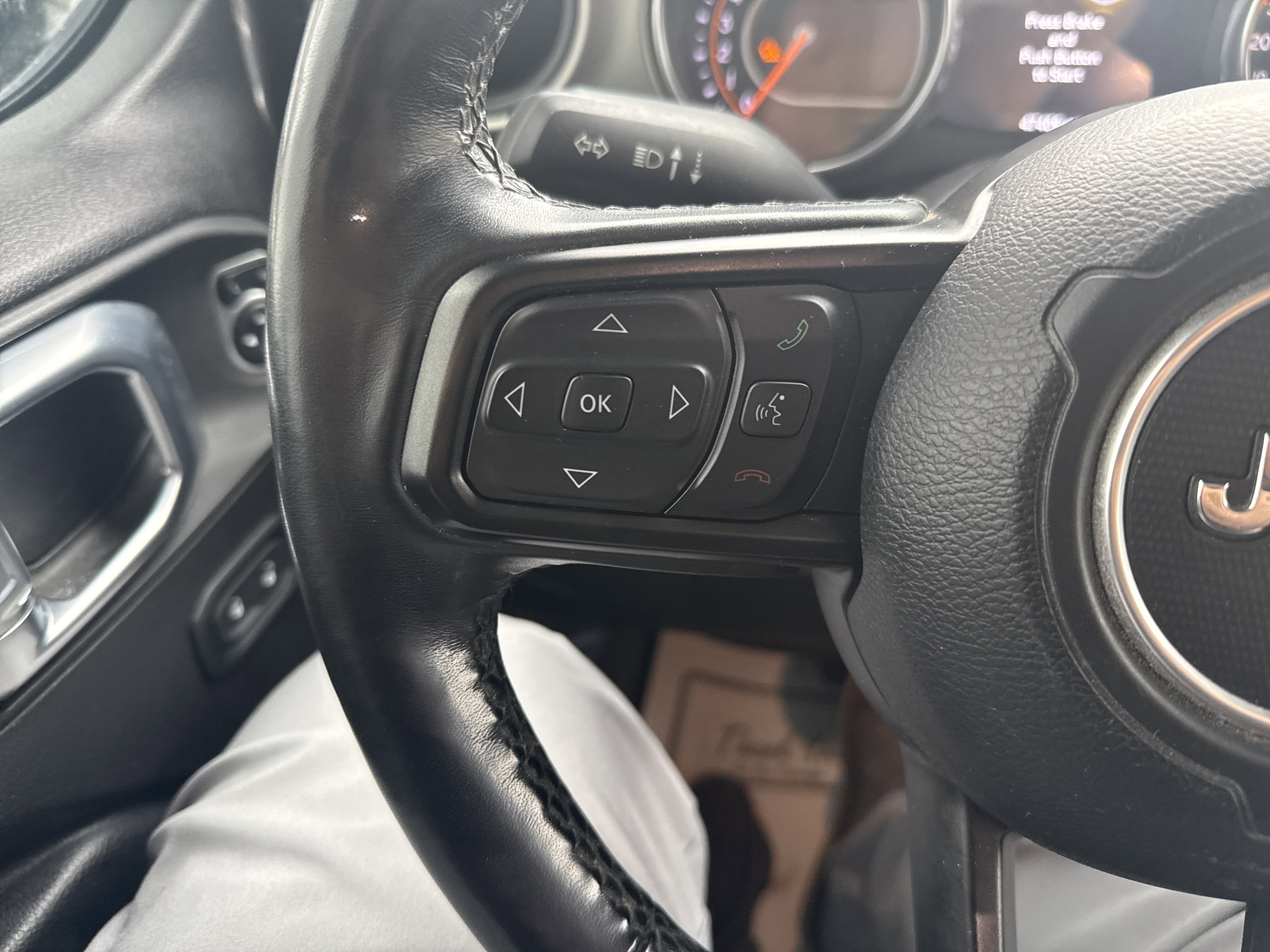 Used 2021 Jeep Gladiator Willys image 18