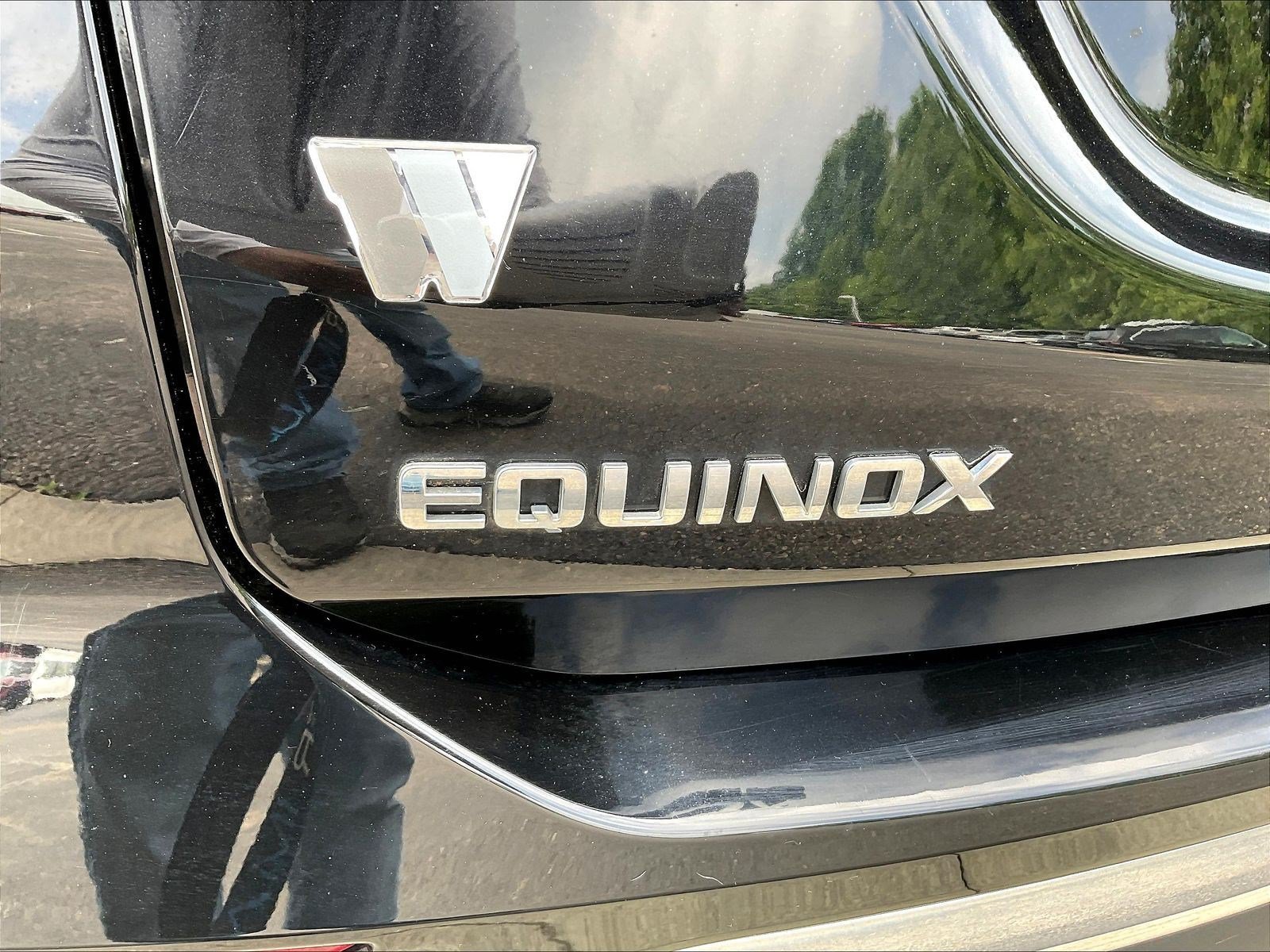 Used 2018 Chevrolet Equinox LT FWD image 23