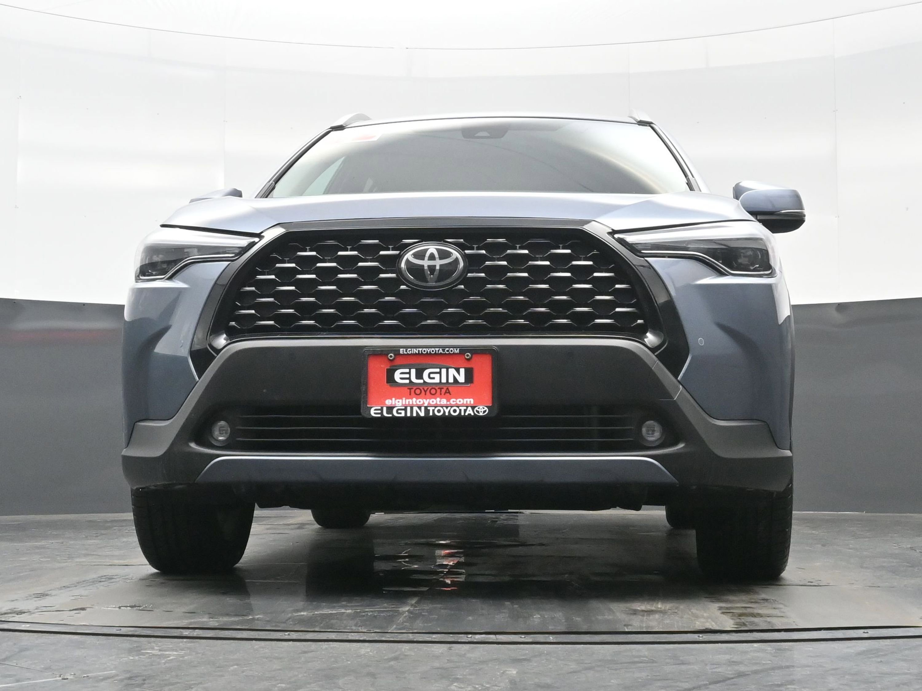 Used 2022 Toyota Corolla Cross XLE image 29