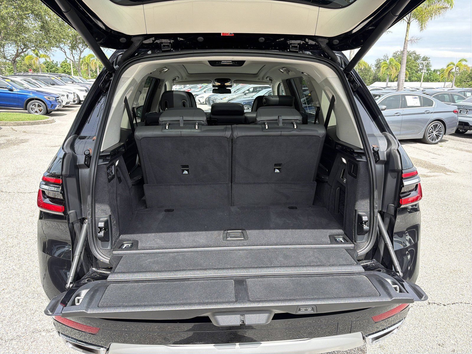Used 2024 BMW X7 xDrive40i AWD/4WD image 12