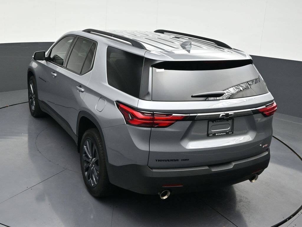 Used 2023 Chevrolet Traverse RS image 22