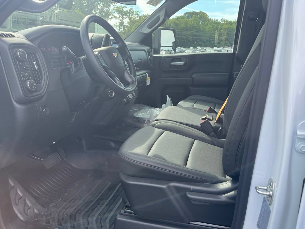 New 2026 Chevrolet Silverado 3500 W/T AWD/4WD image 6
