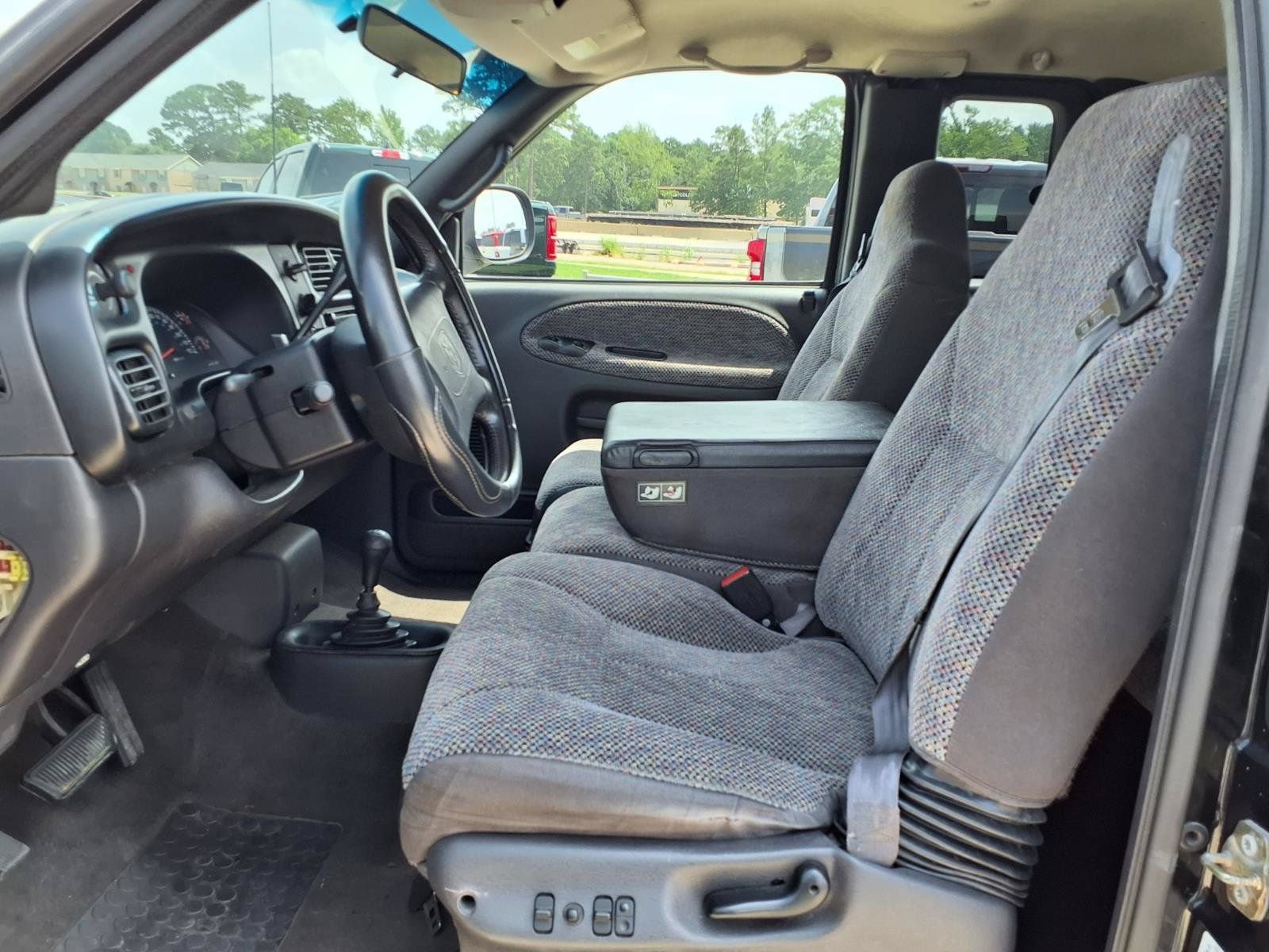 Used 1998 Dodge Ram 1500 Truck 4x4 Quad Cab image 17