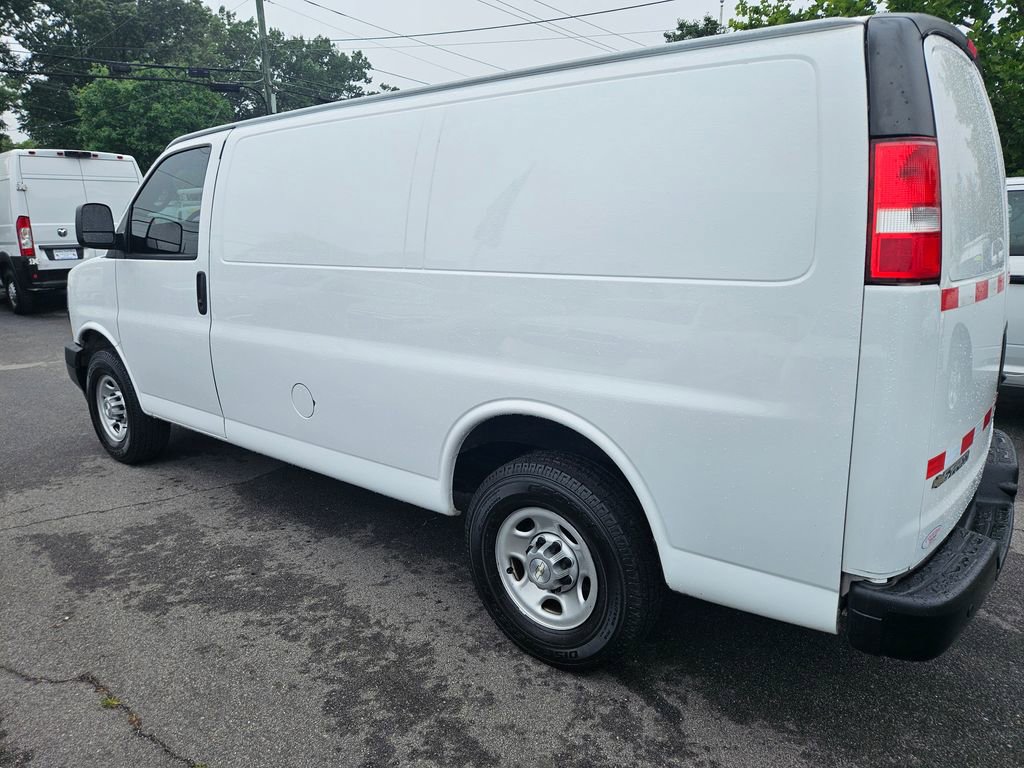 Used 2021 Chevrolet Express 2500 RWD image 5