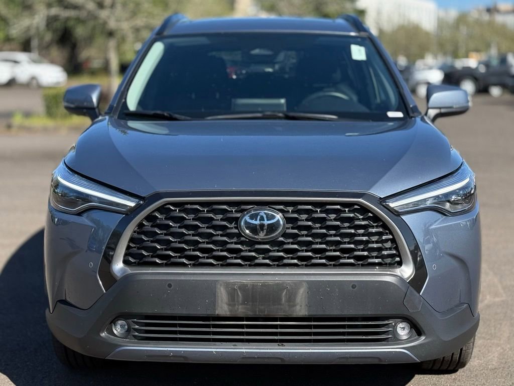 Used 2024 Toyota Corolla Cross XLE w/ Convenience Package image 8