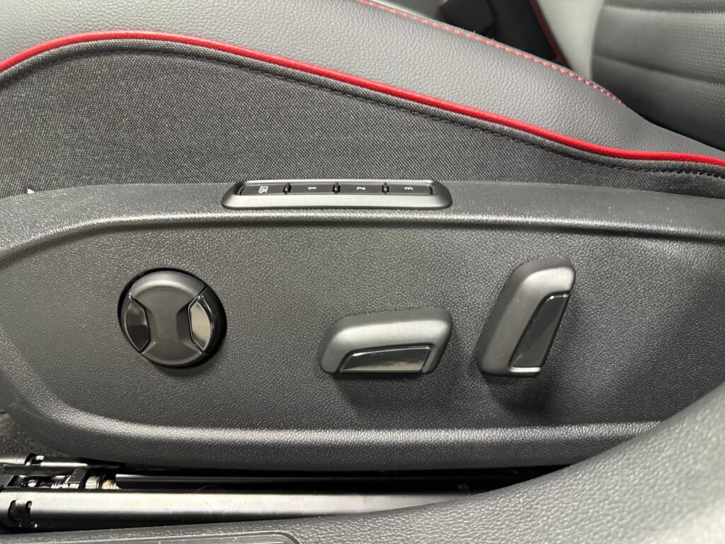 New 2025 Volkswagen GTI Autobahn image 16