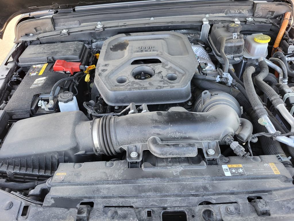 Used 2024 Jeep Wrangler Unlimited image 32