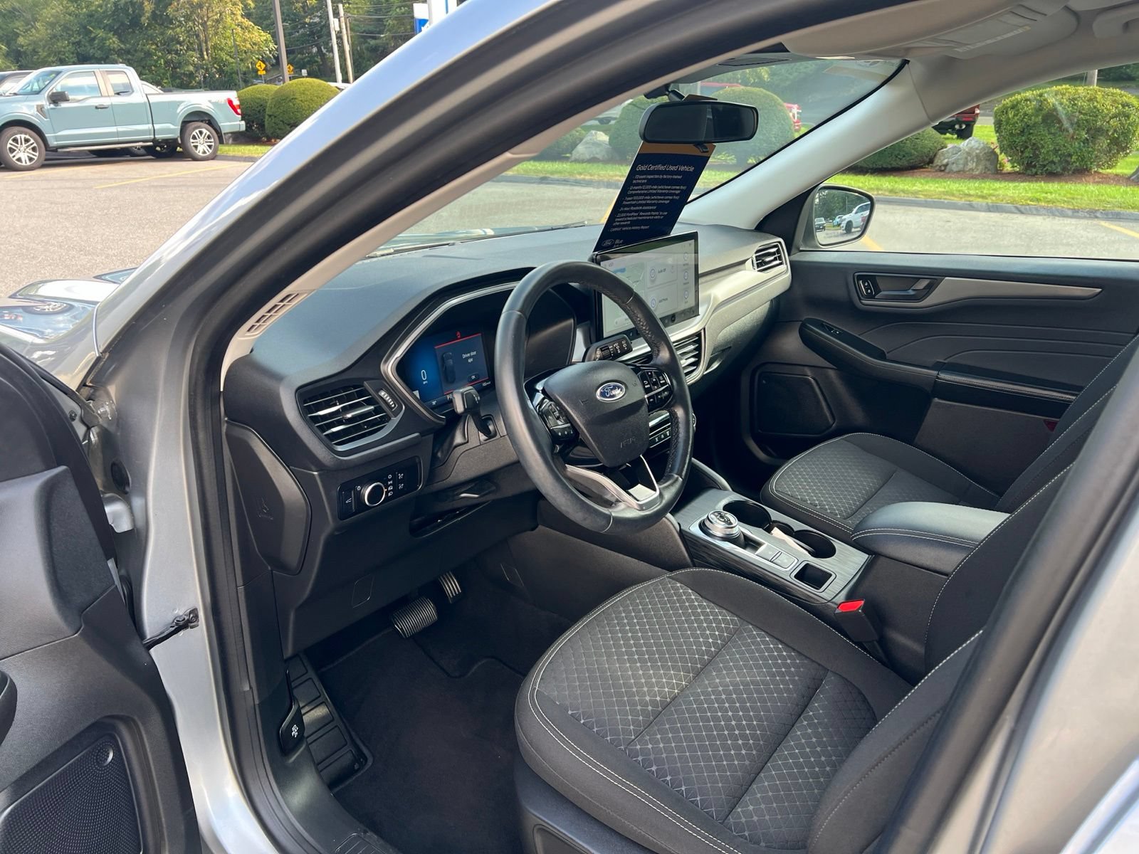 Used 2023 Ford Escape Active w/ Tech Pack #1 AWD/4WD image 19