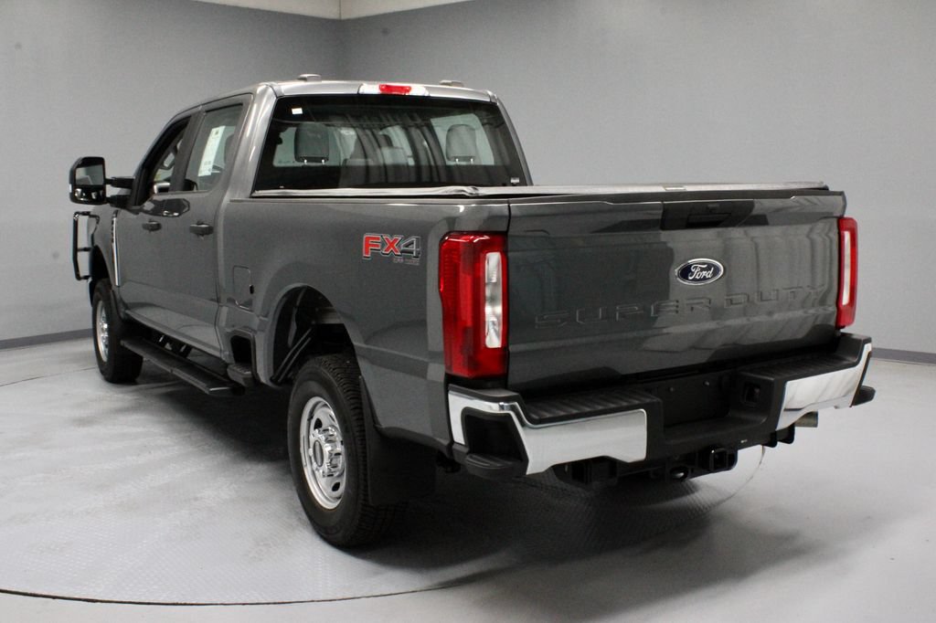 Certified 2025 Ford F250 XL AWD/4WD image 8