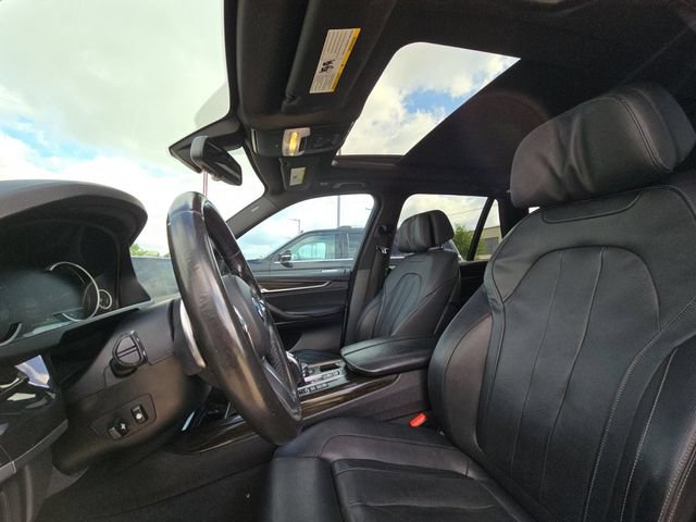 Used 2018 BMW X5 xDrive50i w/ M Sport Package AWD/4WD image 7