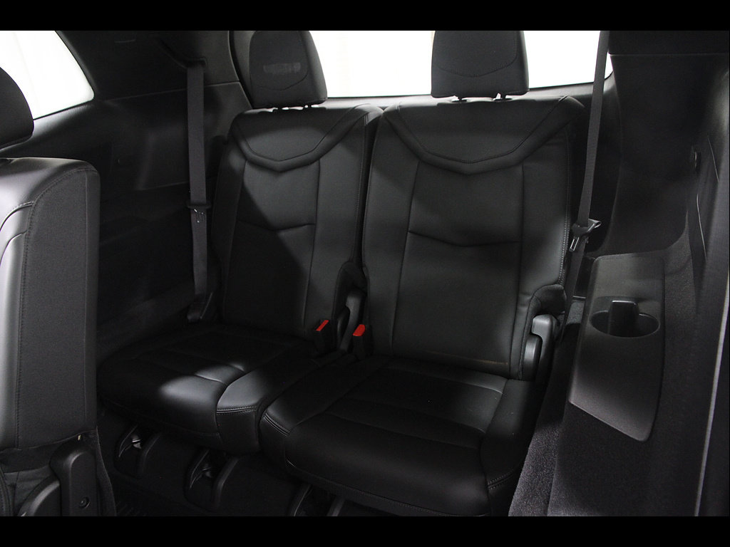 Certified 2025 Cadillac XT6 Premium Luxury w/ LPO, Floor Liner Package AWD/4WD image 23