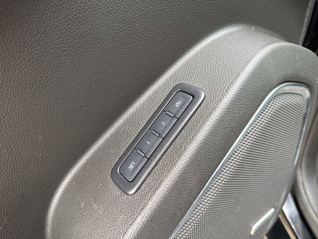 Used 2020 GMC Yukon SLT w/ Value Plus Edition image 9