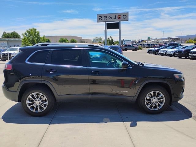 Used 2019 Jeep Cherokee Latitude Plus AWD/4WD image 4