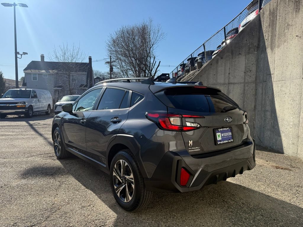 Used 2024 Subaru Crosstrek 2.0i Premium AWD/4WD image 4