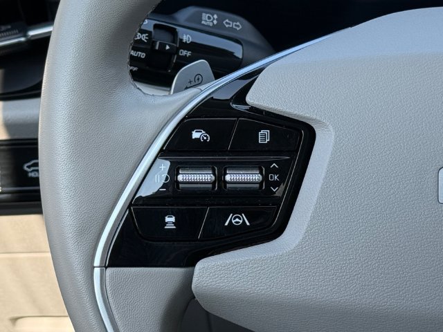 Used 2023 Kia Niro Wave FWD image 18