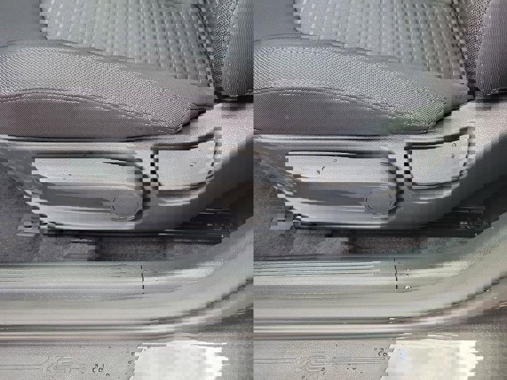 New 2026 Kia K5 LXS image 22