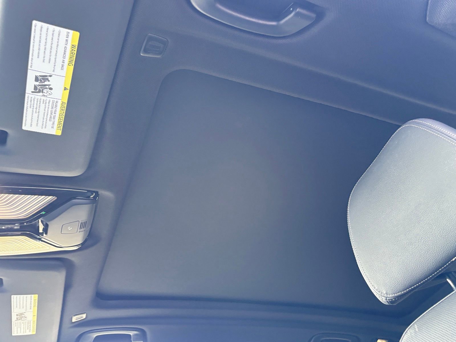 Used 2022 BMW X5 M50i w/ Premium Package image 46