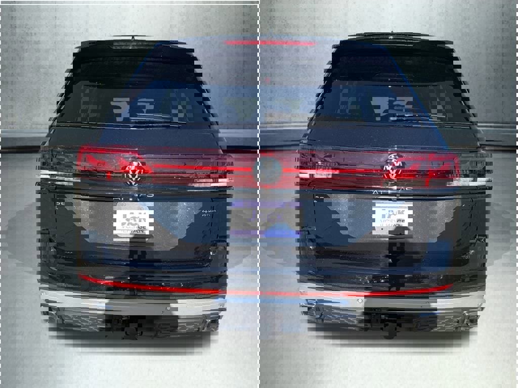 New 2026 Volkswagen Atlas Peak Edition image 4