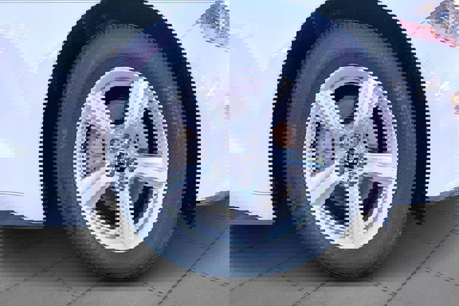 Used 2018 Ford Mustang EcoBoost image 11