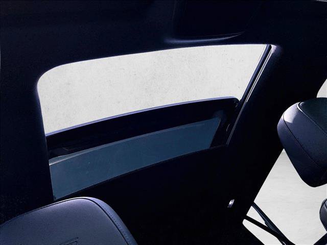 Used 2025 Chevrolet Equinox RS w/ Convenience Package III FWD image 17