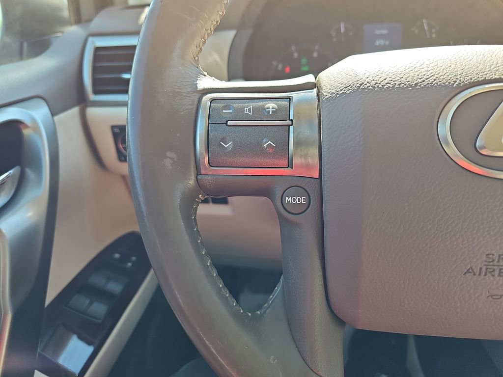 Used 2017 Lexus GX 460 image 21