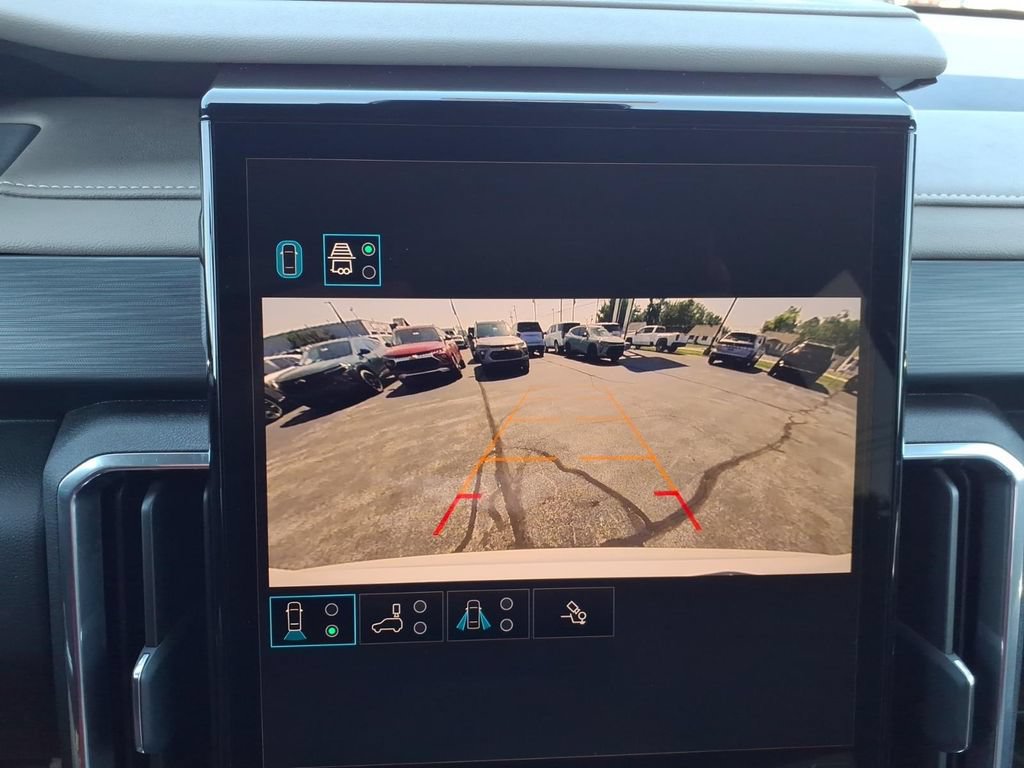 Used 2026 GMC Acadia Elevation w/ Elevation Premium Package AWD/4WD image 8