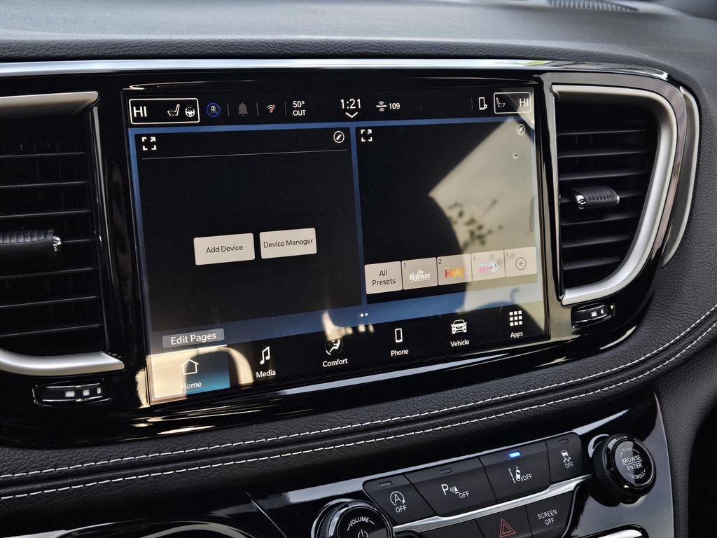 New 2026 Chrysler Pacifica Select w/ S Appearance Package FWD image 17