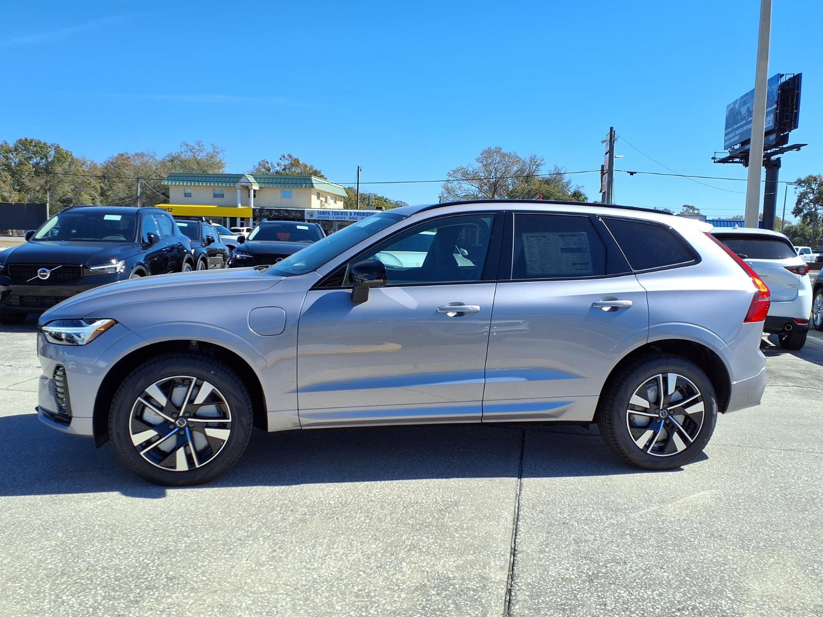 New 2026 Volvo XC60 T8 Core w/ Protection Package Premier image 4