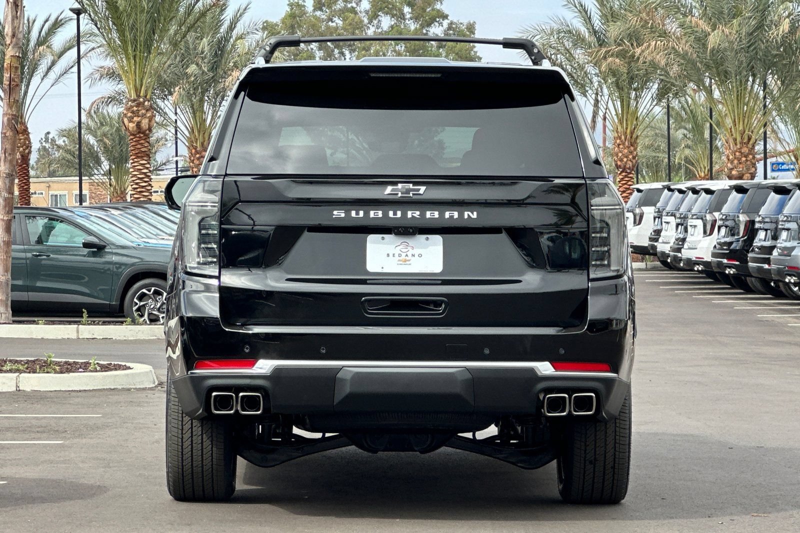 New 2026 Chevrolet Suburban High Country w/ LPO, Illumination Package RWD image 5