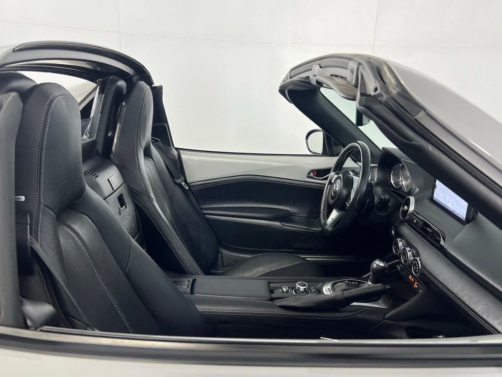 Used 2024 MAZDA MX-5 Miata RF Grand Touring image 13