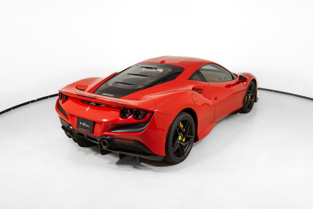 Used 2022 Ferrari F8 Tributo image 9