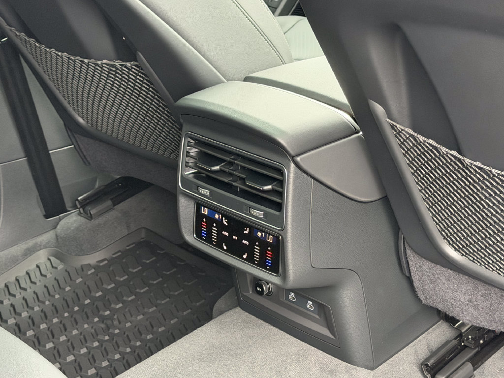 New 2027 Audi Q8 Premium Plus AWD/4WD image 12