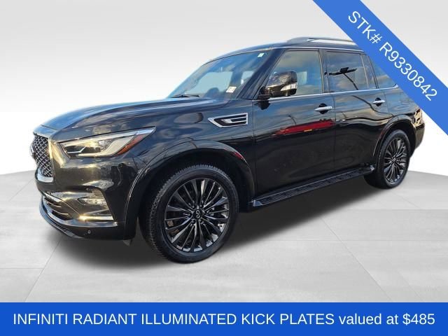 Used 2024 INFINITI QX80 Sensory image 3