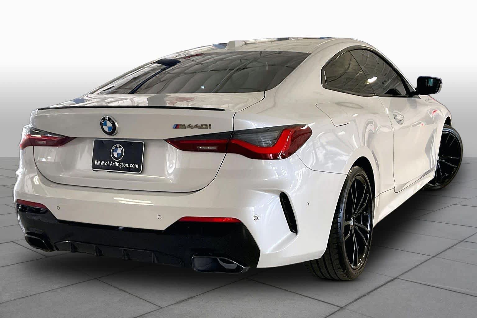 Used 2024 BMW M440i Coupe w/ Premium Package RWD image 12