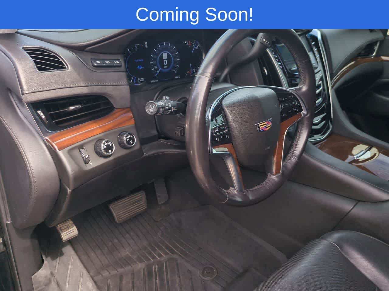 Used 2020 Cadillac Escalade Luxury w/ Escalade Sport Edition AWD/4WD image 2