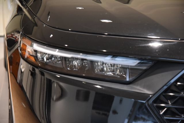 Used 2024 Honda Accord Sport image 7