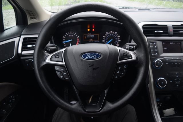 Used 2020 Ford Fusion S FWD image 4