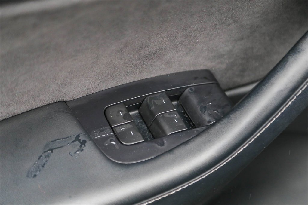 Used 2022 Tesla Model Y Performance image 20