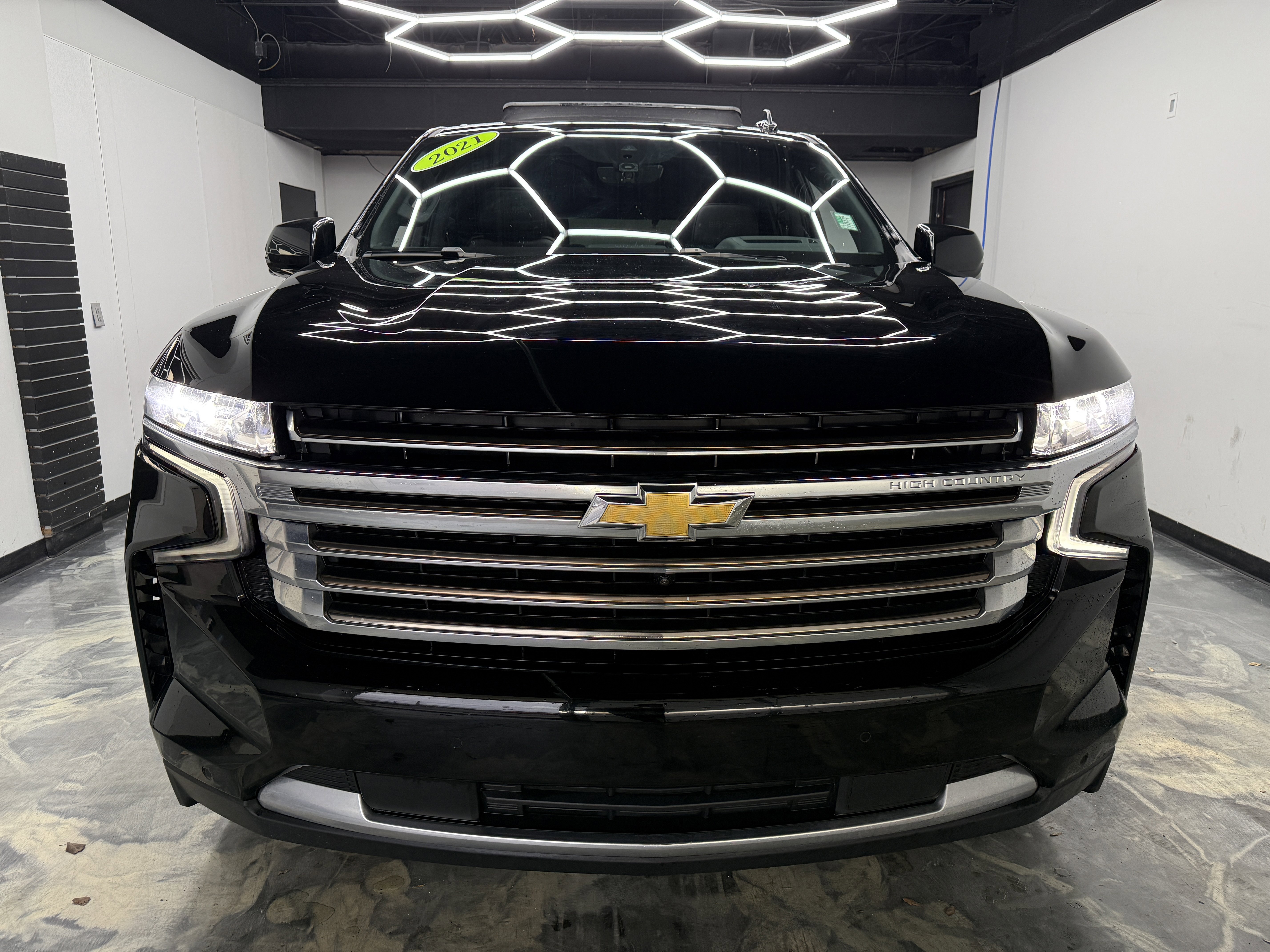Used 2021 Chevrolet Tahoe High Country w/ Premium Package image 7