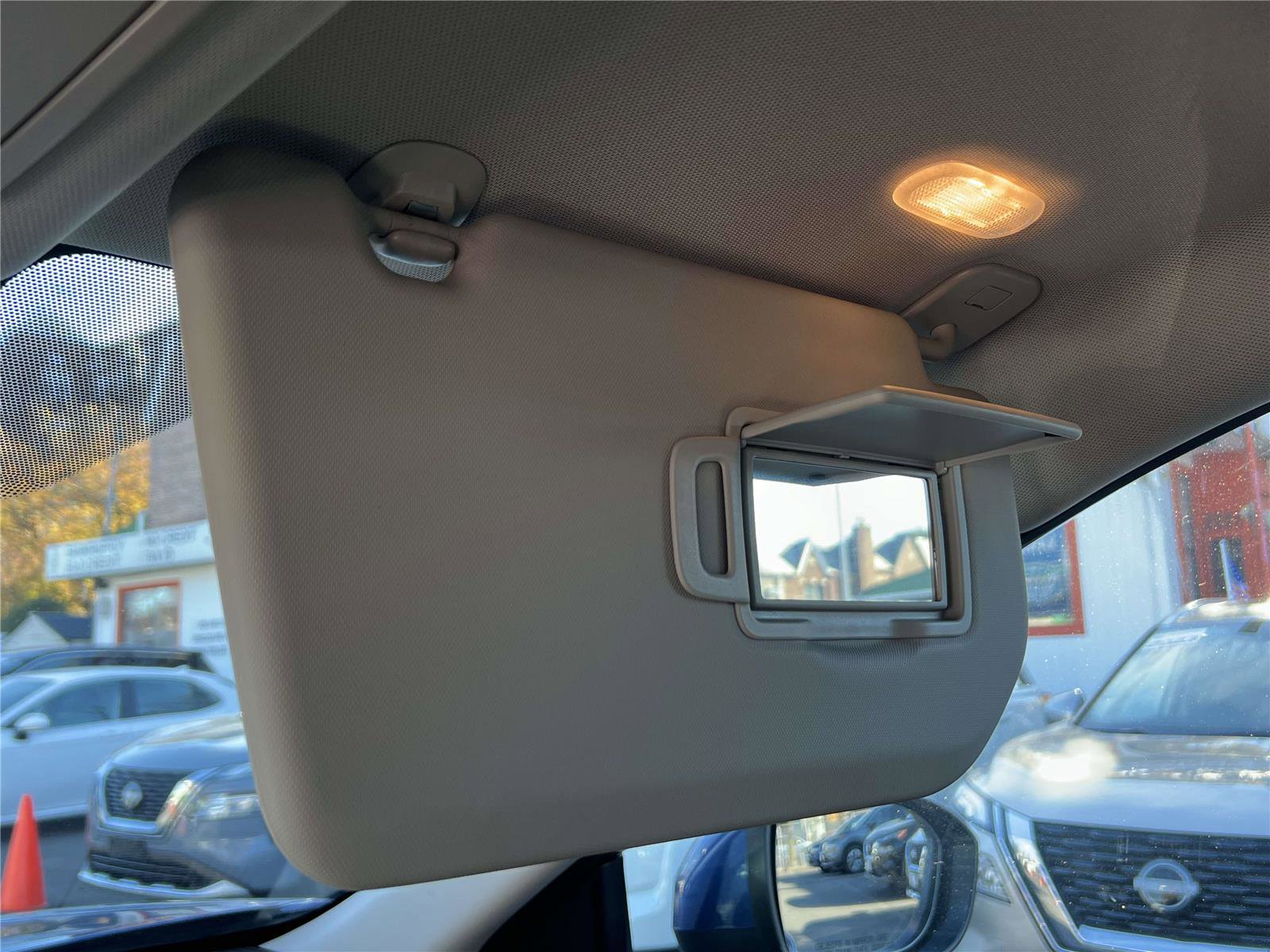 Used 2022 Nissan Rogue SV image 42