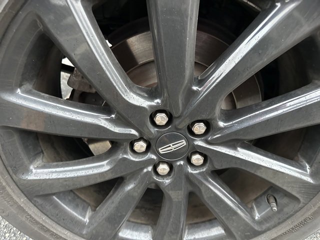 Used 2023 Lincoln Nautilus Reserve w/ Monochromatic Package image 6